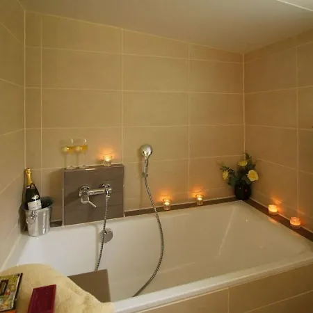 5-Sterne-Ferienhaus Mit Sauna Am Moehnesee Semesterbostad *